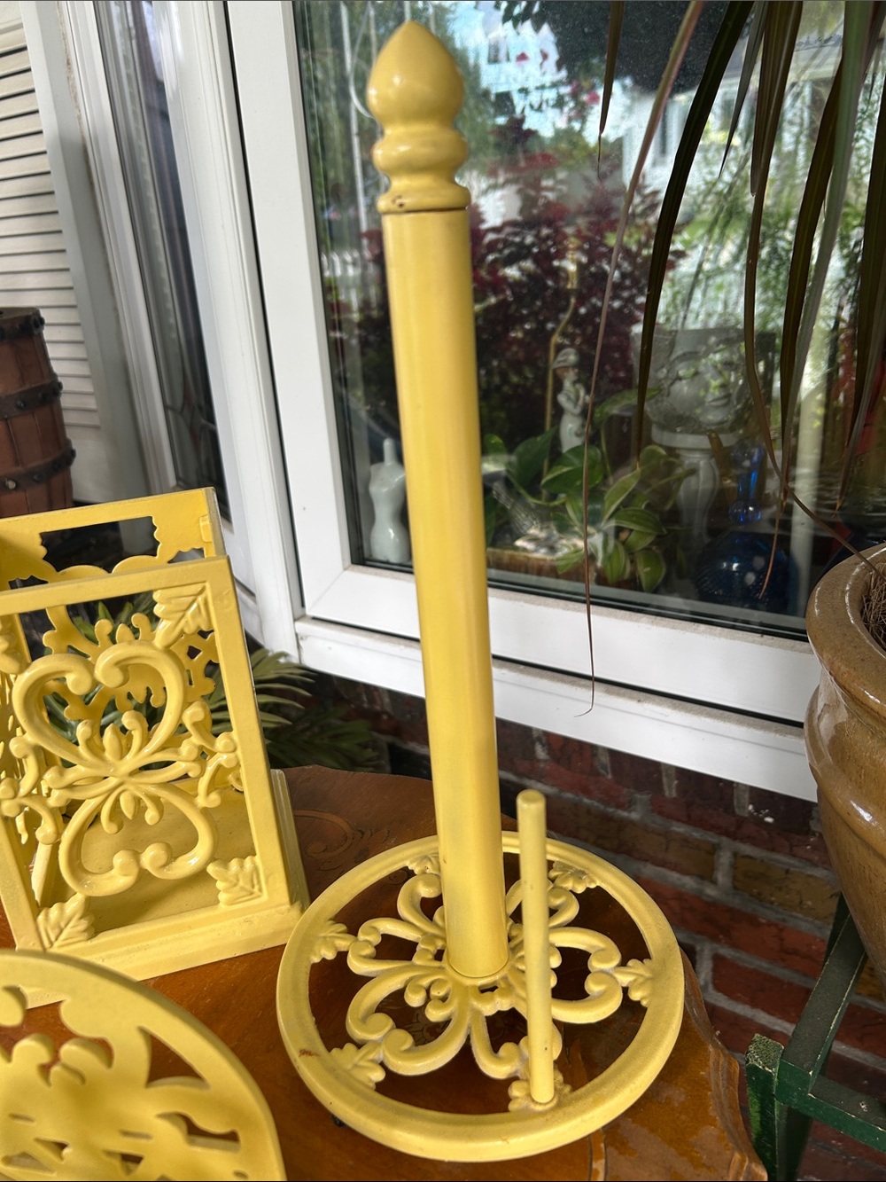 Yellow Cast Iron Kitchen Set - Picture 5 of 16